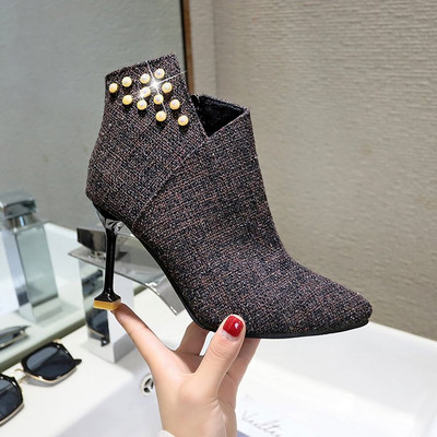 Cizme de dama ascutit cu toc subtire si perle in trei culori