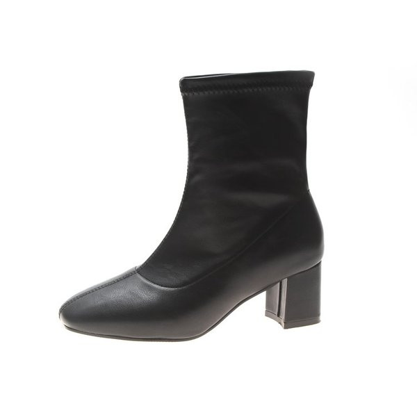 Model simplu de cizme de dama cu toc gros de culoare neagra - doua modele