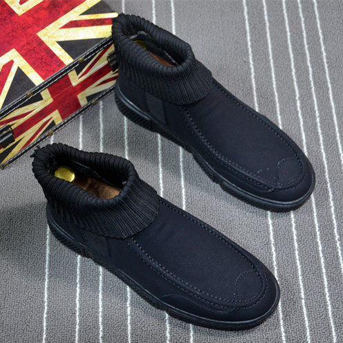 Alkalmi férfi csizma fekete színben