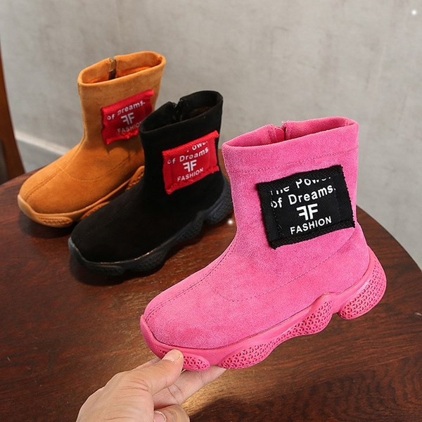 HIT Aktuális gyerekcsizma lányoknak öko velúrból és durva talpból több színben