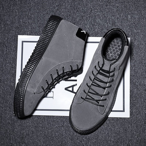 Modern férfi csizma vastag talppal, három színben