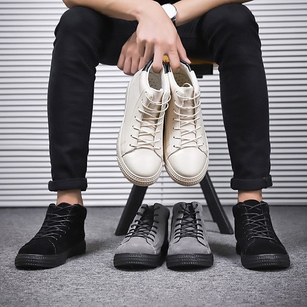 Modern férfi csizma vastag talppal, három színben