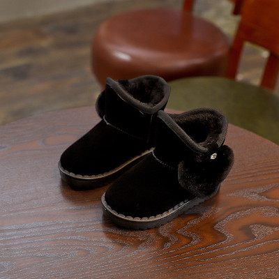 Μοντέρνες παιδικές μπότες με απαλή επένδυση σε τρία χρώματα