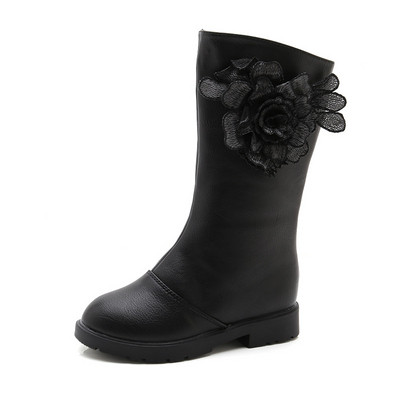 Modern, eco bőrből készült gyerekcsizma lányoknak fekete és piros 3D elemmel