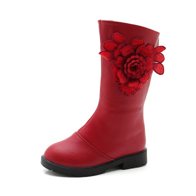 Modern, eco bőrből készült gyerekcsizma lányoknak fekete és piros 3D elemmel