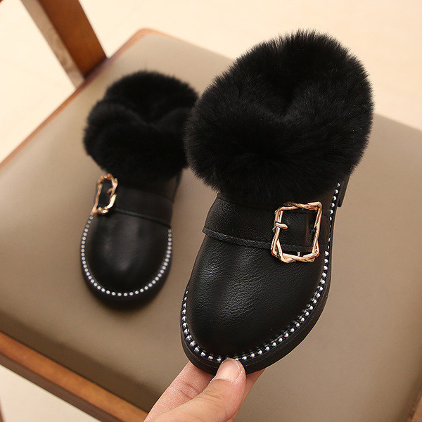 Ghete noi moderne pentru copii cu puf în trei culori