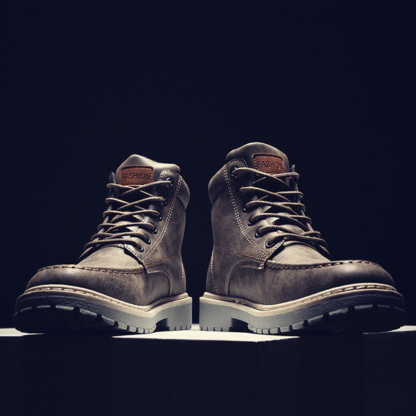 Cizme moderne barbatesti din piele ecologica cu sireturi