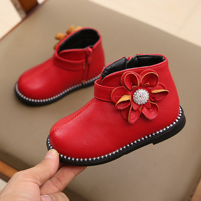 Három színben 3D elem díszítéssel ellátott gyerekcsizma