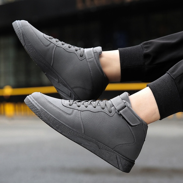 Elegáns férfi téli tornacipő három színben