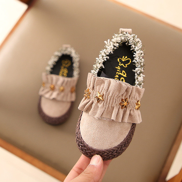 Gyermek téli cipő fém díszítéssel, három színben