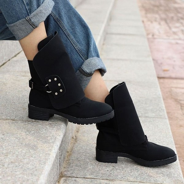 Öko bőrből készült modern női csizma négy színben