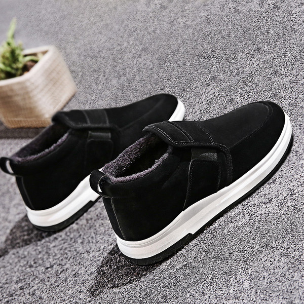 Alkalmi férfi téli cipő több színben