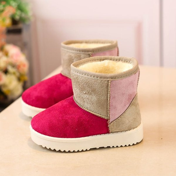 Modern, durva talpú gyerekcsizma többféle színben