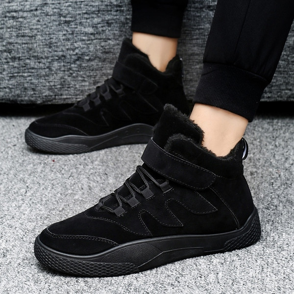 Alkalmi férfi téli tornacipő öko velúr matricákkal