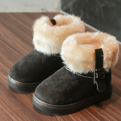 Téli csizma lányoknak pehely és durva talpú