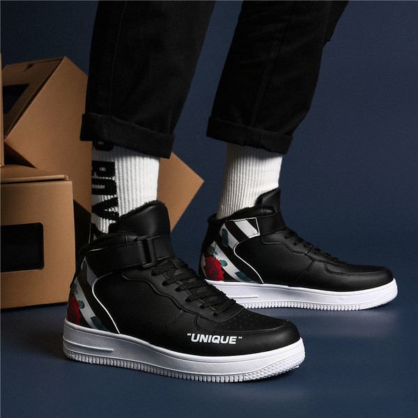 Aktuális férfi téli cipő vastag talppal