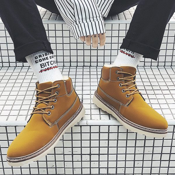 Κομψές ανδρικές μπότες με απαλή επένδυση