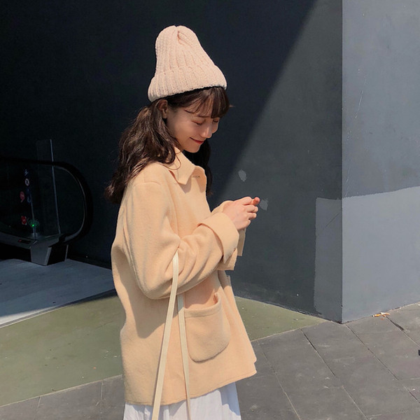 Női alkalmi rövidkabát két színben, V-nyakkal