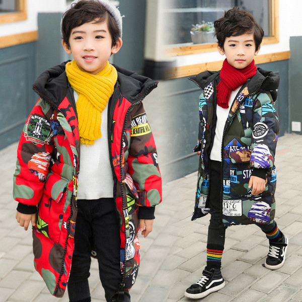 Színes téli gyerekkabát fiúknak