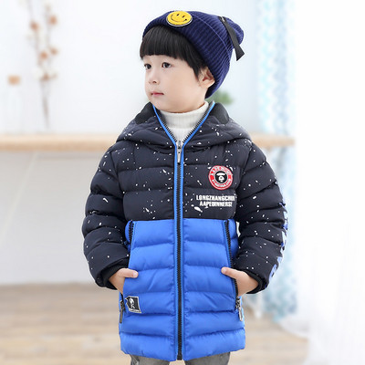 Téli alkalmi gyerekkabát fiúknak három színben