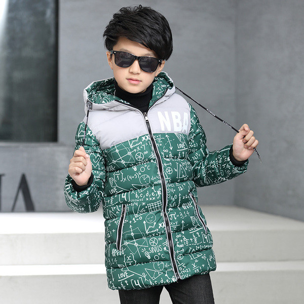 Stílusos gyerek téli kabát fiúknak három színben felirattal