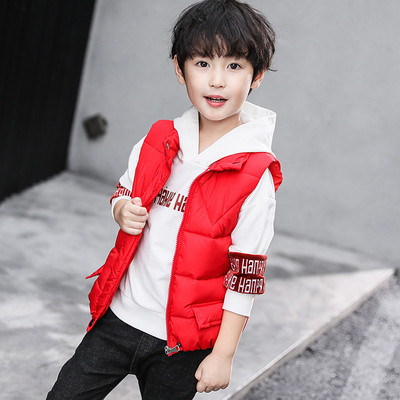 Napi gyerekmellény fiúknak fekete és piros színben