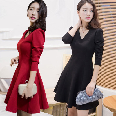 Rochie elegantă de damă, cu decolteu în V, în negru și roșu