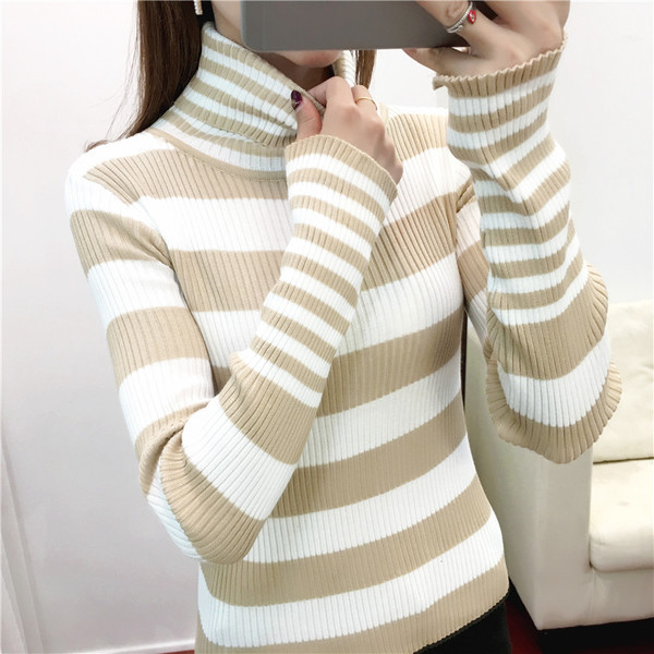 Pulover de dama in dungi cu guler inalt in trei culori