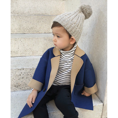 Elegáns gyerekkabát fiúknak kék színben