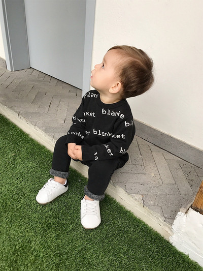 Стилен детски пуловер за момчета в черен цвят