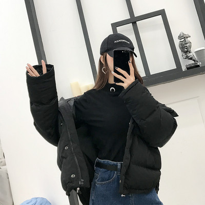 Női blúz pólógallérral, fehér és fekete színben