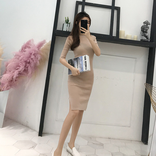 Stílusos női ruha O-alakú gallérral, három színben