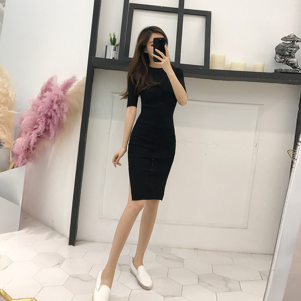 Stílusos női ruha O-alakú gallérral, három színben