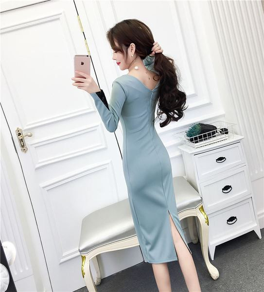 Modern női ruha csipkével, négy színben