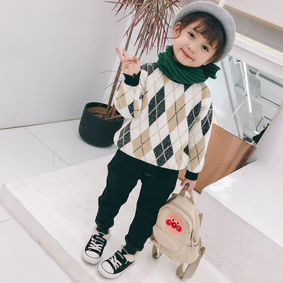 Egyszerű gyerek pulóver lányoknak