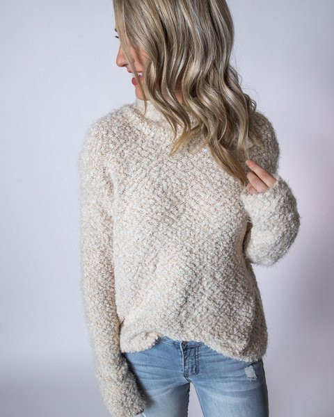 Pulover moale de dama cu decolteu O in doua culori