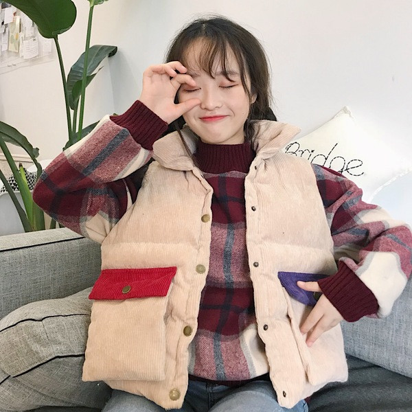 Modern női téli mellény több színben zsebben