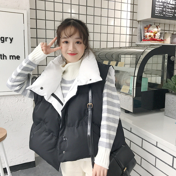 Vesta dama sport-casual model lat in verde, alb si negru