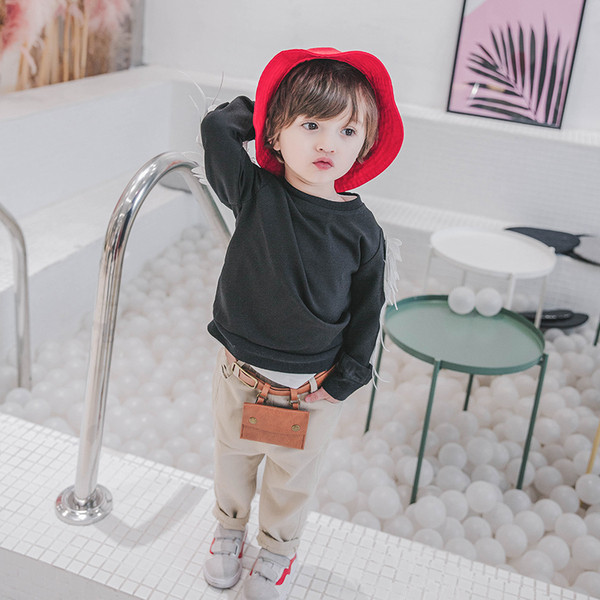 Stílusos gyerek pulóver fiúknak 3D elemmel