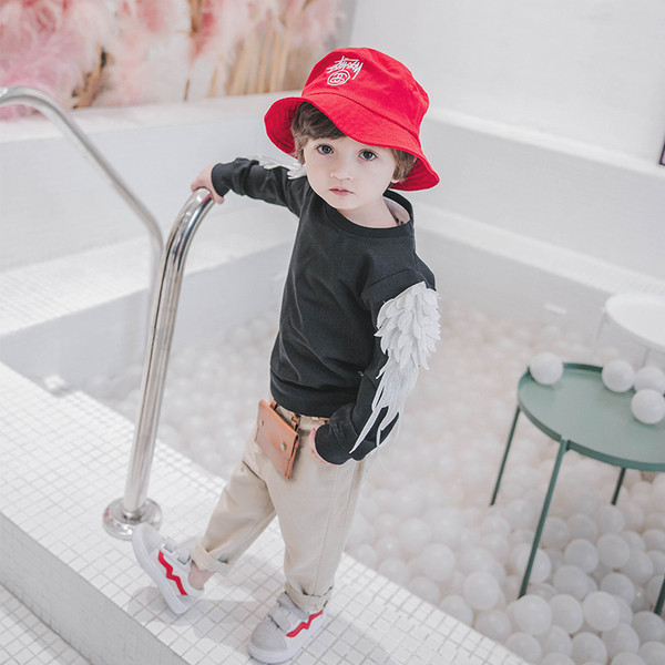 Stílusos gyerek pulóver fiúknak 3D elemmel