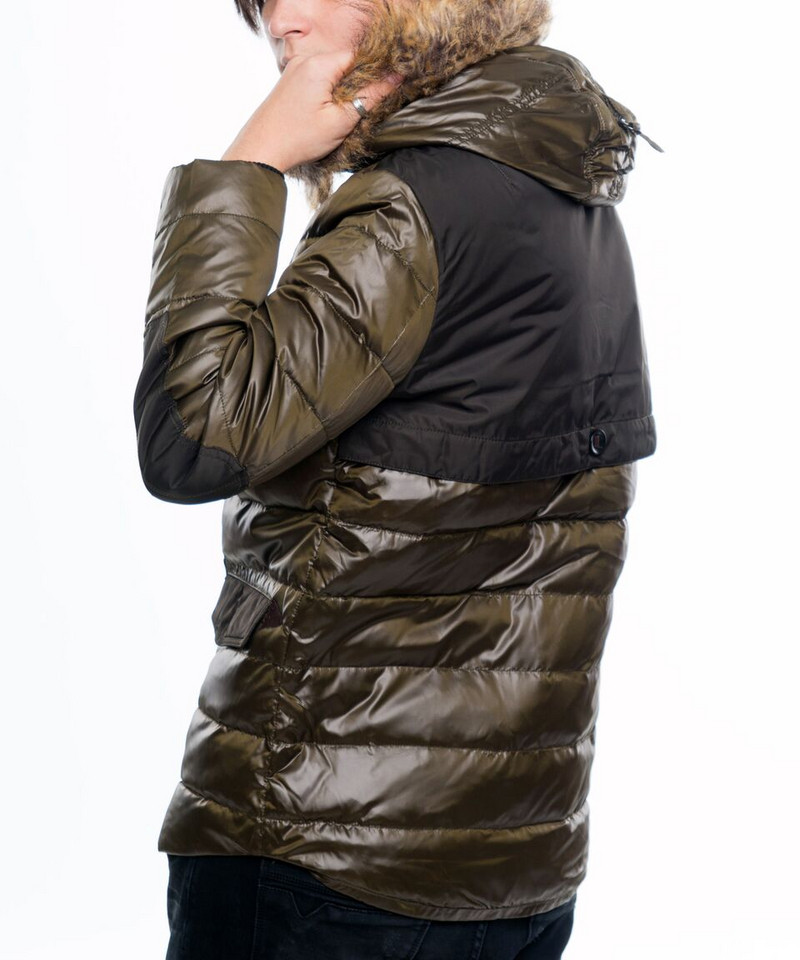 Μοντέρνο ανδρικό μπουφάν με κουκούλα σε μαύρο και καφέ χρώμα