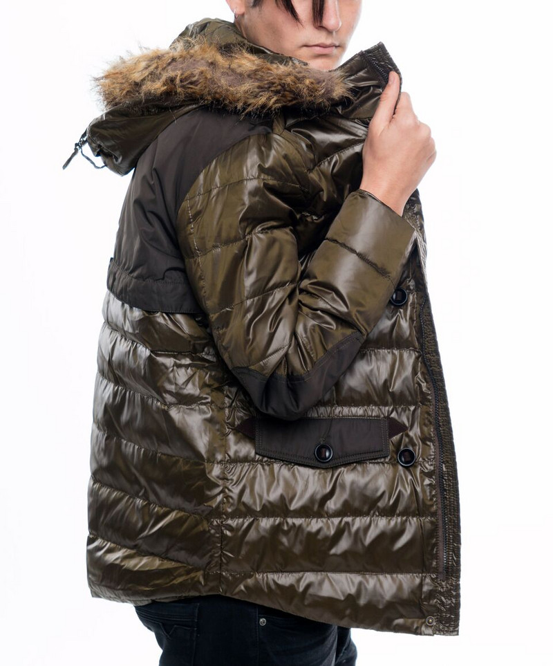 Μοντέρνο ανδρικό μπουφάν με κουκούλα σε μαύρο και καφέ χρώμα