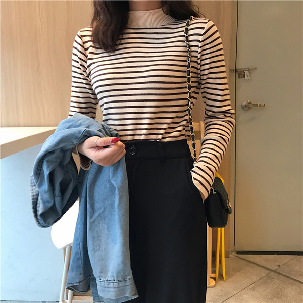 Vékony női csíkos pulóver több színben