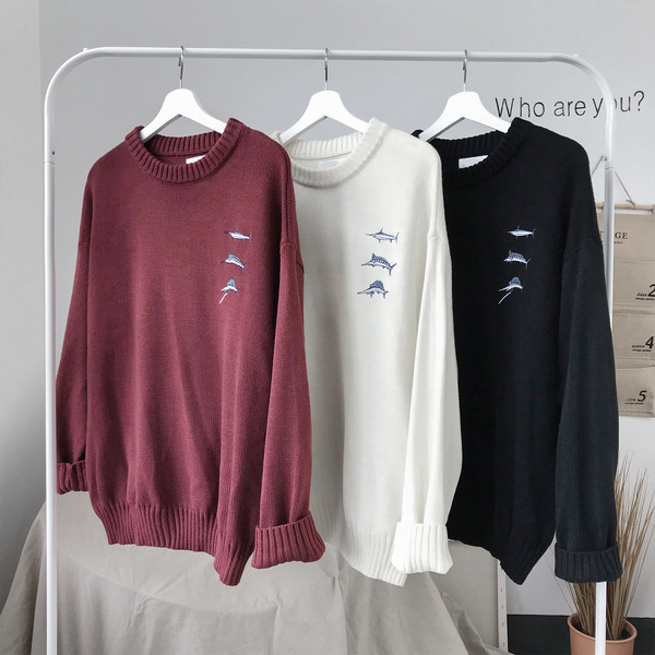 Alkalmi férfi pulóver három színben hímzéssel