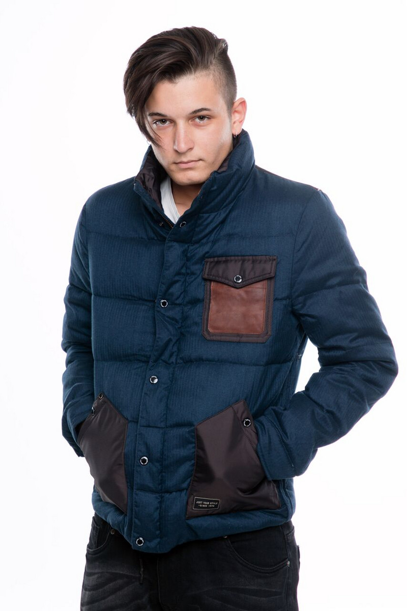 НОВ модел уникално мъжко яке в сив, син и черен цвят