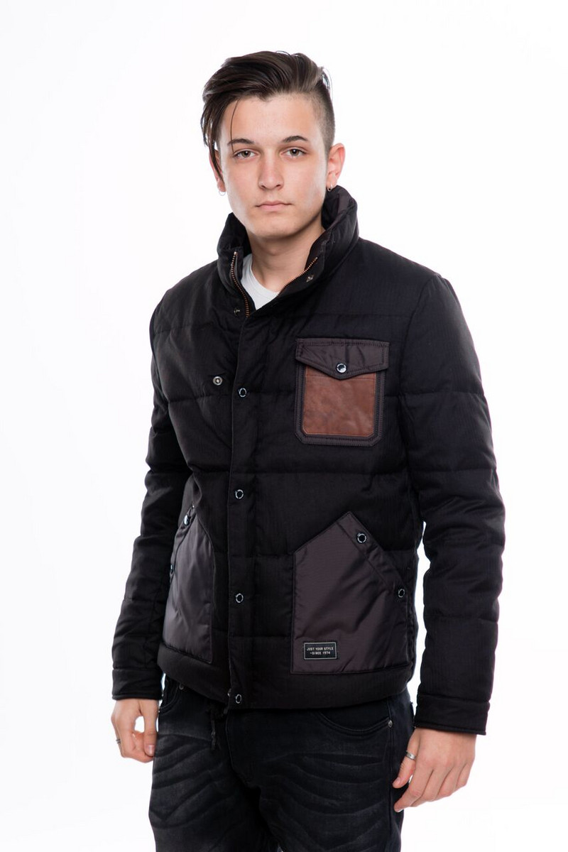 НОВ модел уникално мъжко яке в сив, син и черен цвят