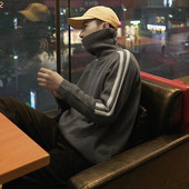 Egyszerű férfi pulóver magas gallérral, három színben