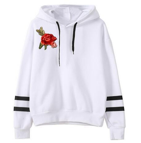 Lezser női blúz kapucnival, színes hímzéssel több színben