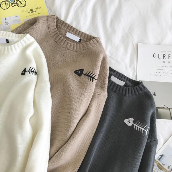 Alkalmi férfi pulóver három színben hímzéssel