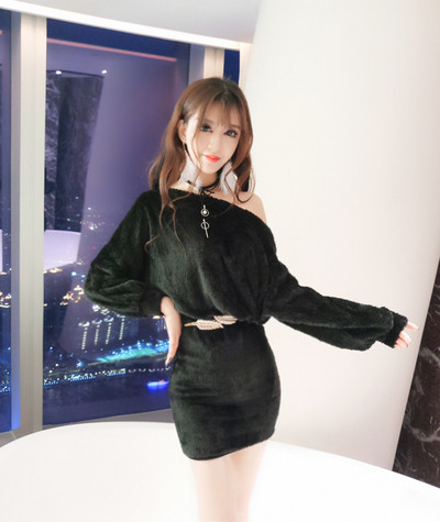 Rochie de damă modernă din puf cu umăr căzut în trei culori